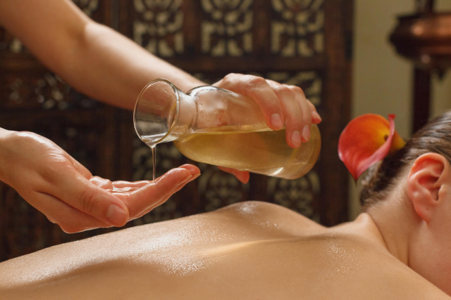 アロママッサージ